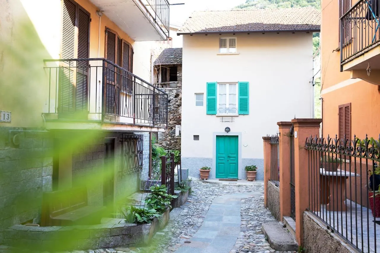Charming Moment Di Villa Porta - Borgo Antico Luino Italy